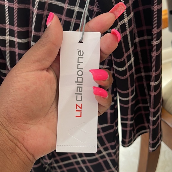 Liz Claiborne Plaid Blouse - Picture 3 of 7